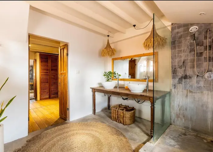 Oma - Private Pool In Quiet Location Семиньяк
